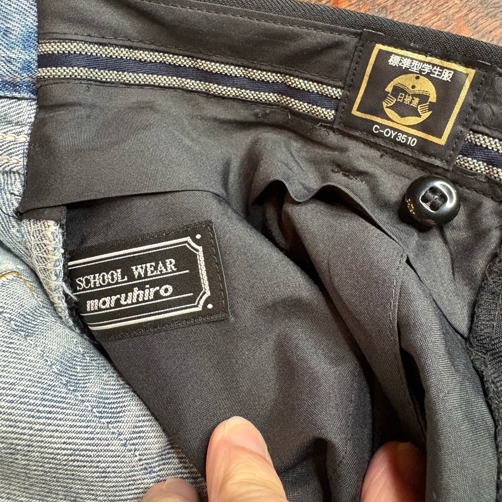 Siam Circle- Divisa Jeans-Suit Front- Levi’s Back Pants. Size: See Measurements - Picture 6 of 13